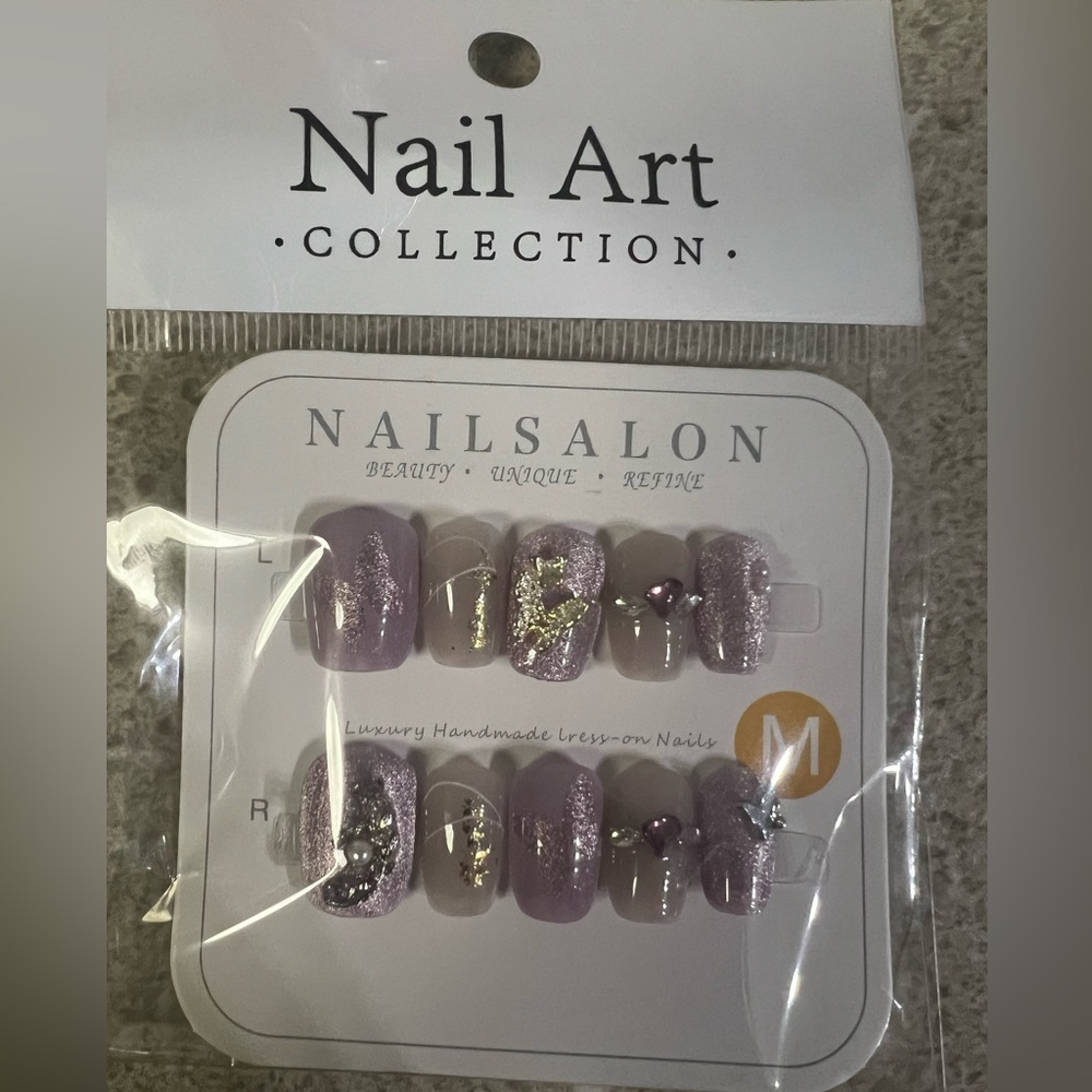 Short and purple press on nails